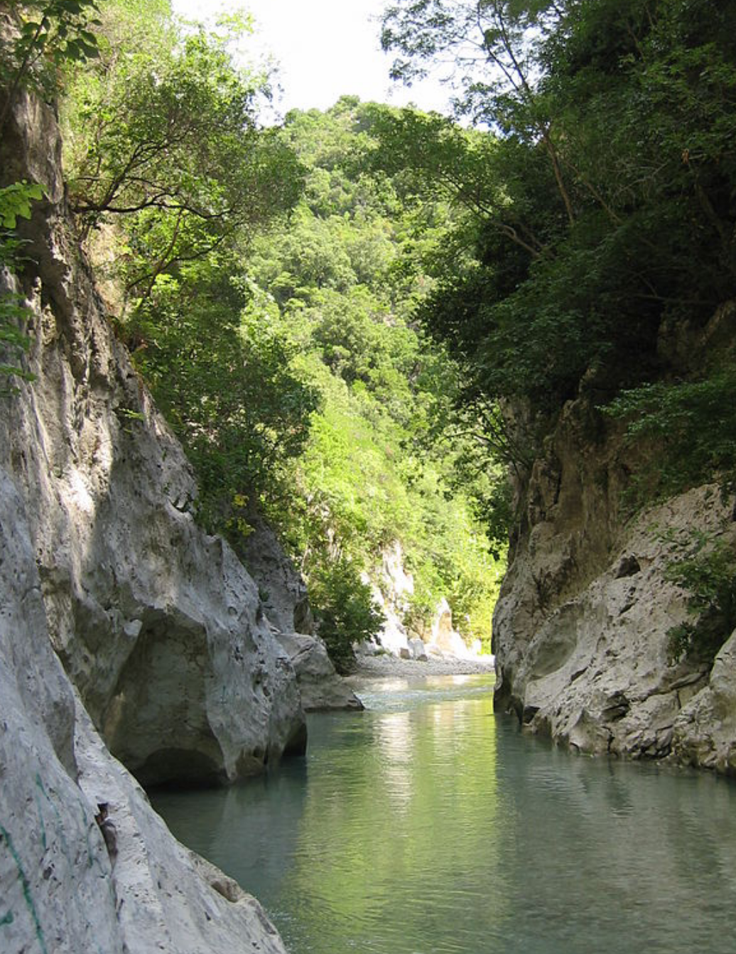 ENORMIO AQUERONTE / «Se creía que el Aqueronte era una bifurcación del río del inframundo» / Se