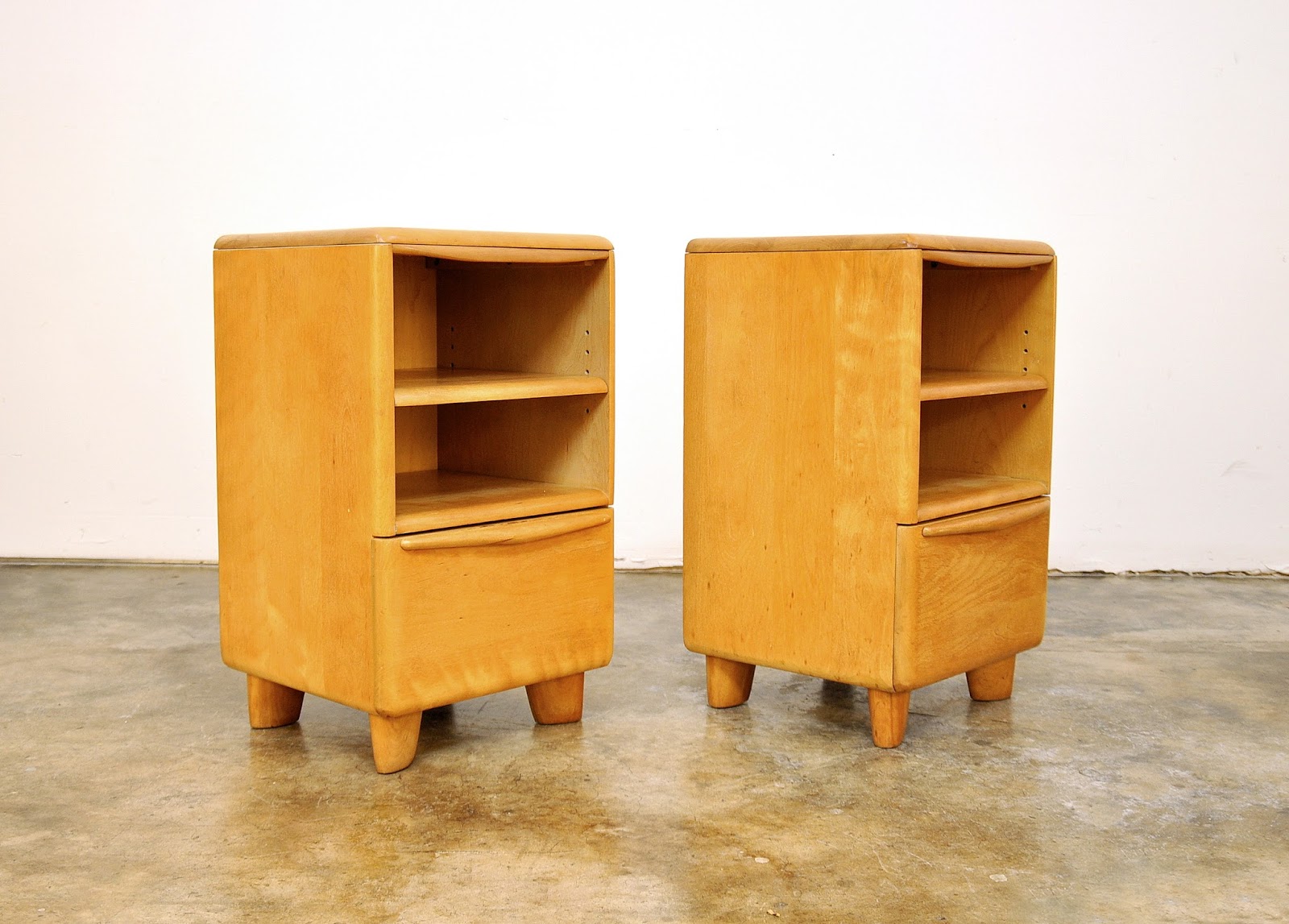 SELECT MODERN Pair of Heywood Wakefield Encore Nightstands