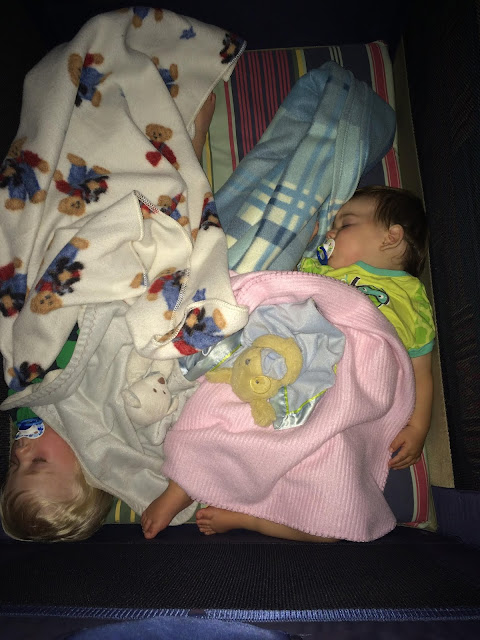 bébé dort paisiblement poussée dentaire et tout bébé dort paisiblement poussée dentaire et tout