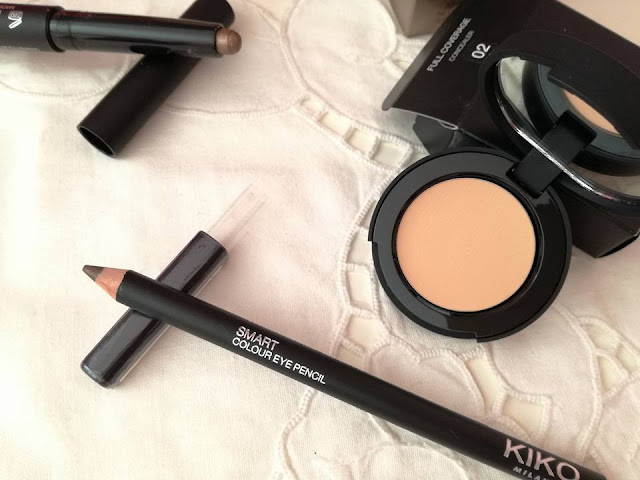 trucco occhi kiko kiko Long lasting stick eyeshadow e Smart colour eye pencil