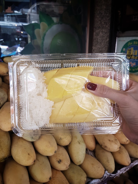 best mango sticky rice bangkok thailand