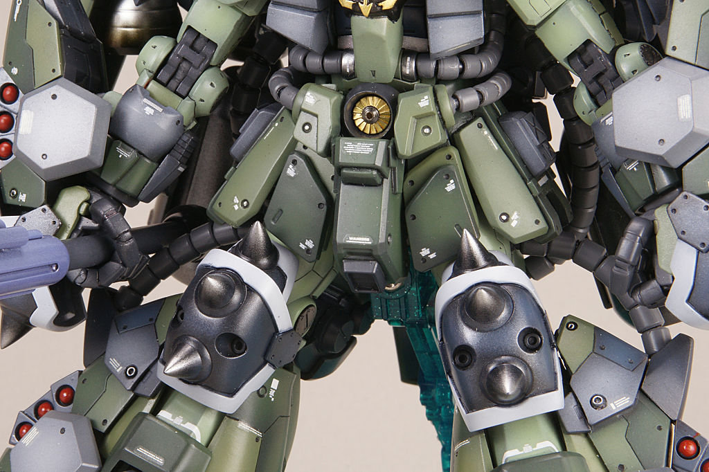 1/100 MS-06S Zaku II Custom (Gato Unit) - Custom Build By