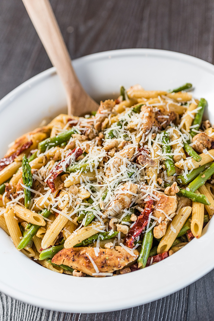 Pastas de pollo con esparragos | esta exquisita receta tiene el delicioso  sabor de la cocina italiana