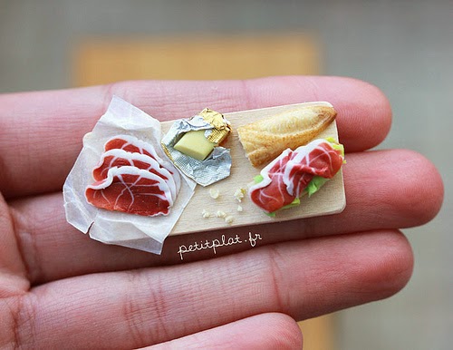 05-Stéphanie-Kilgast-Incredible-Miniature-Foods-Savoury-Sweet-Dishes-Dolls-House-www-designstack-co