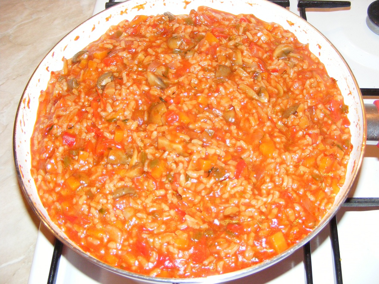 Orez cu legume si ciuperci Preparatedevis.ro