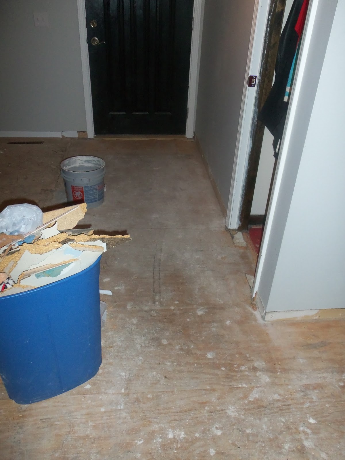 The Schorr Thing Flooring and Updating an Old Serving Tray Mosaic DIY