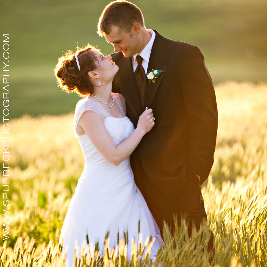 Jonda Spurbeck Photographers: nathan and virginia's country wedding...