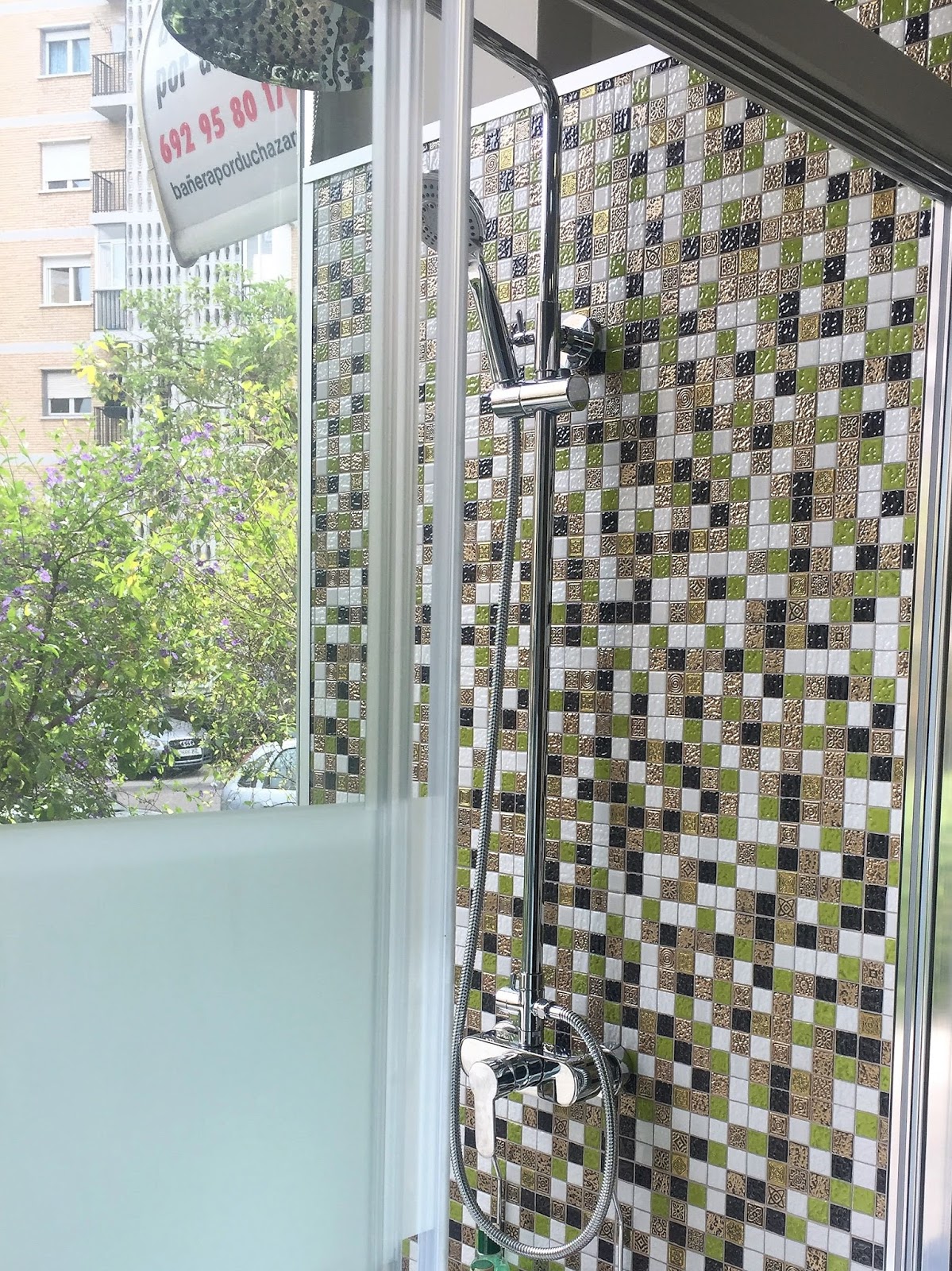 compañera de clases soldadura asustado M&P Instalaciones - Platos de ducha antideslizantes en Zaragoza