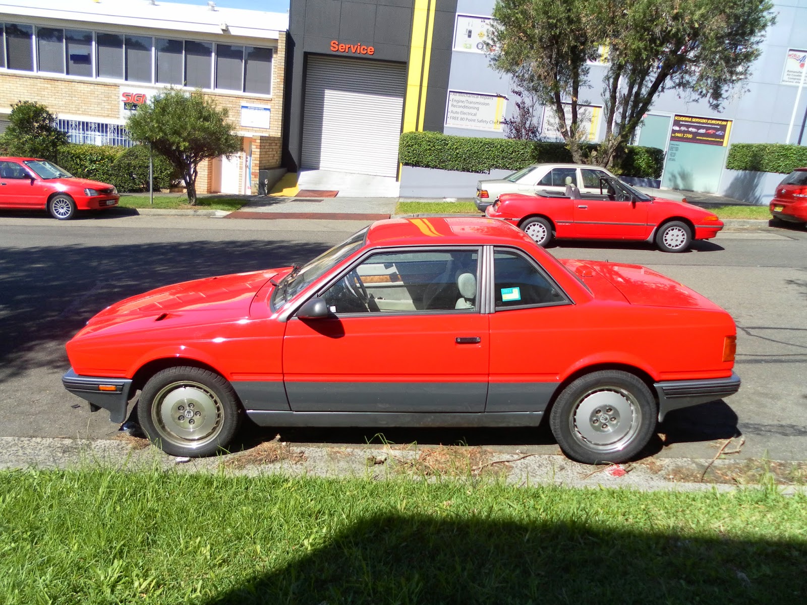 Aussie Old Parked Cars: 1990 Maserati Karif