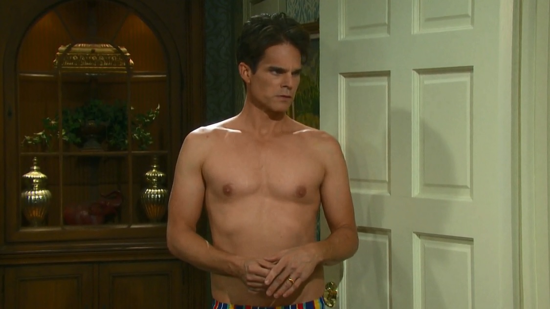 Paul Telfer Returns To Days Of Our Lives And With Greg Rikaart Creates New Ship Name Days of our lives is set in the fictitious midwestern town of salem.