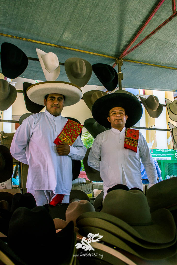 Mercados de Oaxaca Ocotlán de Morelos (Viernes de Plaza) Vive Oaxaca