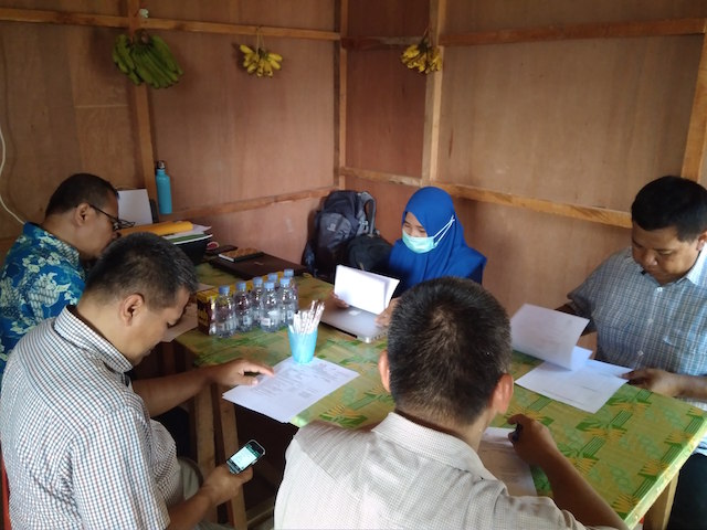 Rapat Mingguan Proyek Konstruksi UT Tarakan di Direksi Keet
