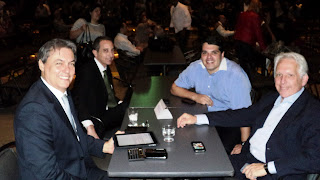 Á direita Ariovaldo e Mári e a esquerda Plínio e Bruno