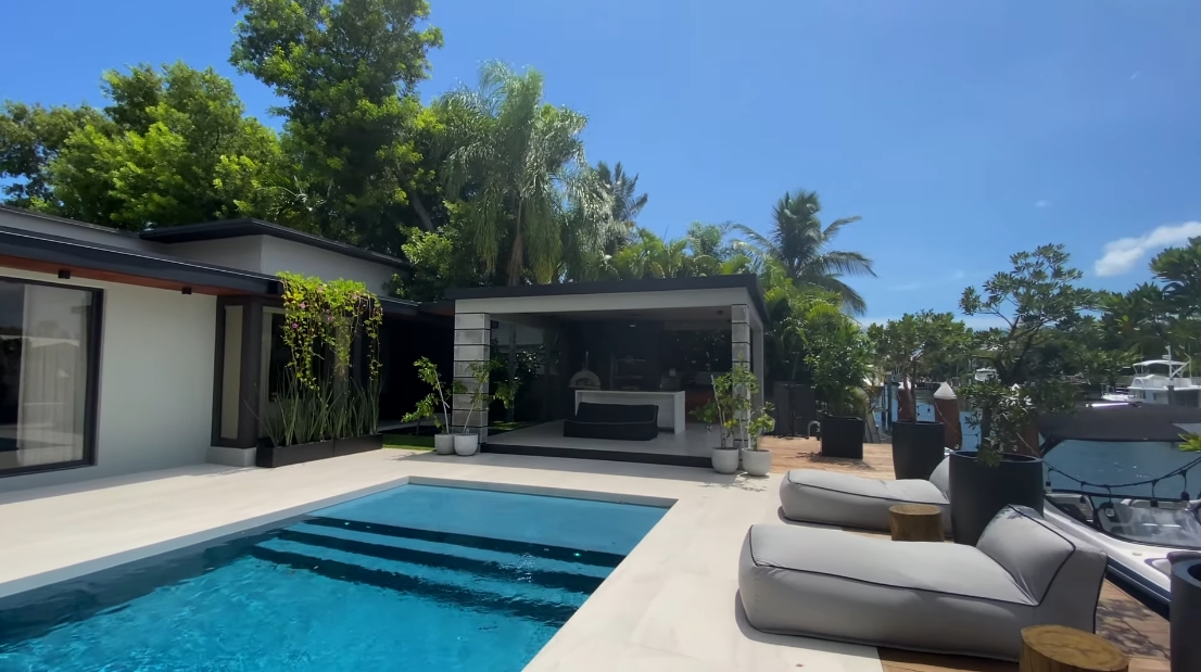 53 Interior Design Photos vs. 1920 NE 119th Rd, North Miami Luxury Home Tour