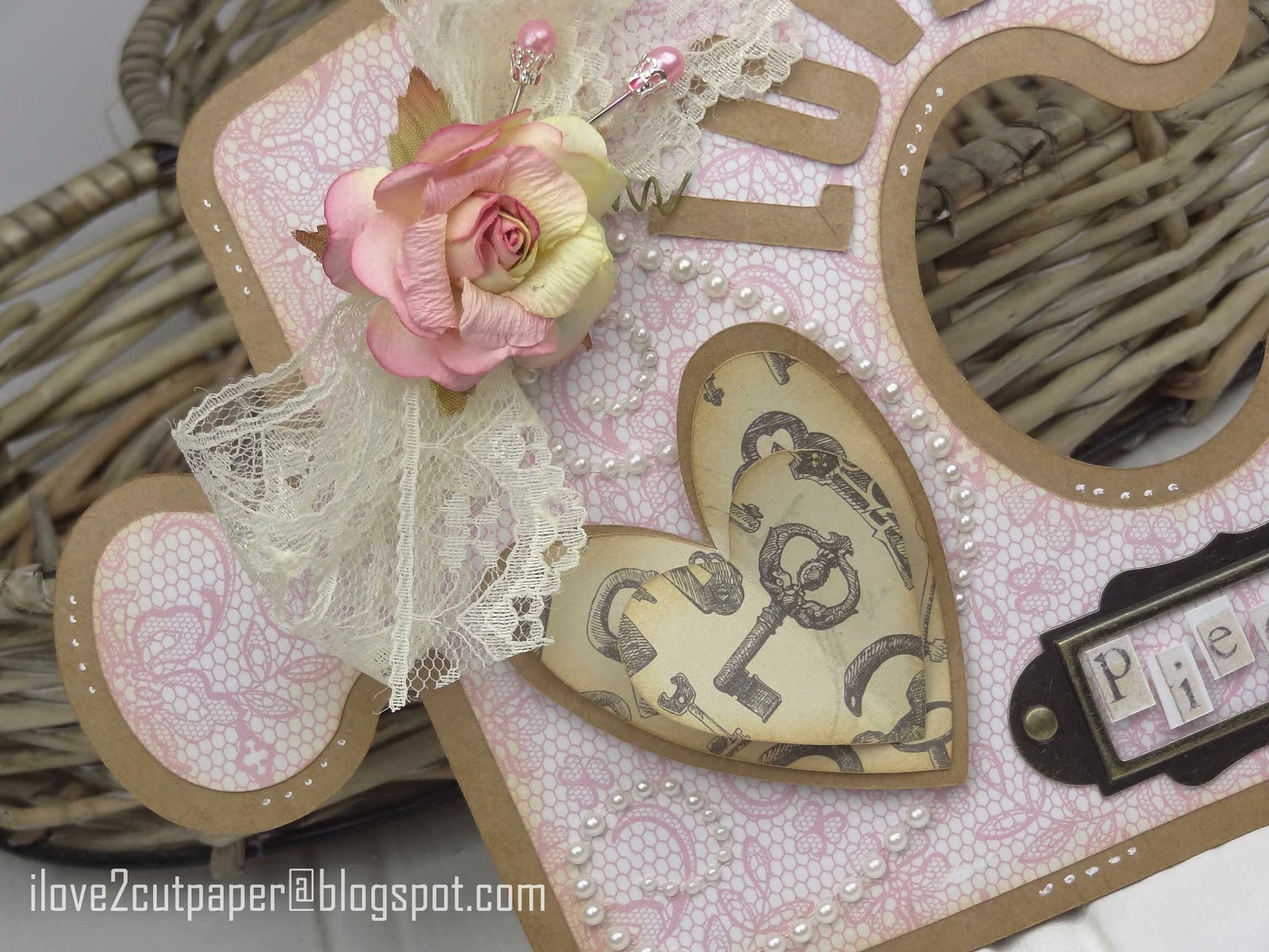 i love 2 cut paper: Love you to pieces - Puzzle Piece Valentine