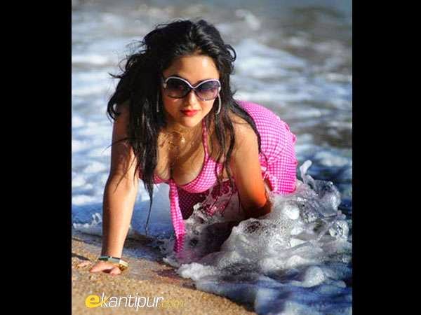 Nepali Singer Parvati Rai Hot Glamours Photos Hot Model