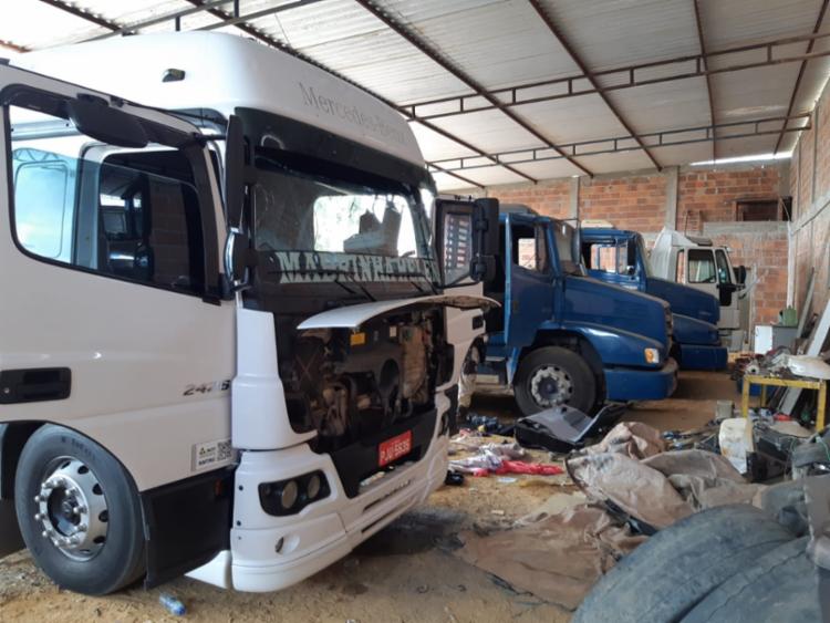 Galpão para desmanche de caminhões roubados é desmontado em Vitória da Conquista