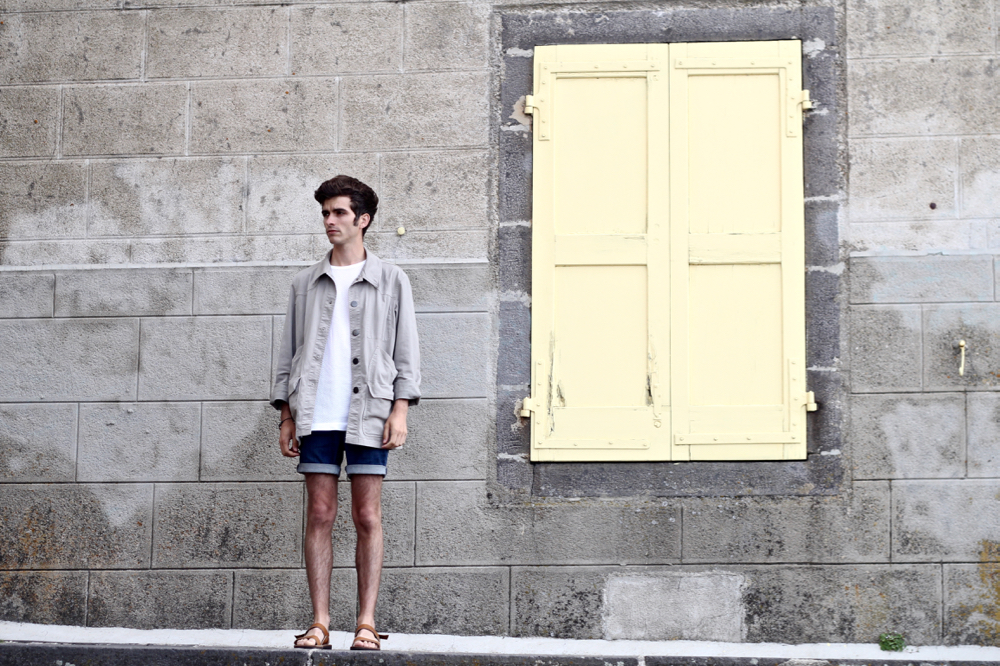 BLOG-MODE-HOMME-VOYAGE-STYLE_auvergne-cantal-saint-flour-vacances-pierre-dior-homme-204S_lunettes-versace-asos-sandales-paris-bordeaux - 1 (1)