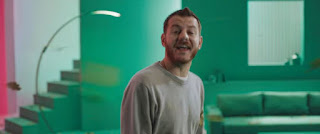 Chi è il testimonial di Enel Energia pubblicità con paracadutista foglie e vento con Foto - Spot Pubblicitario Enel Energia 2016