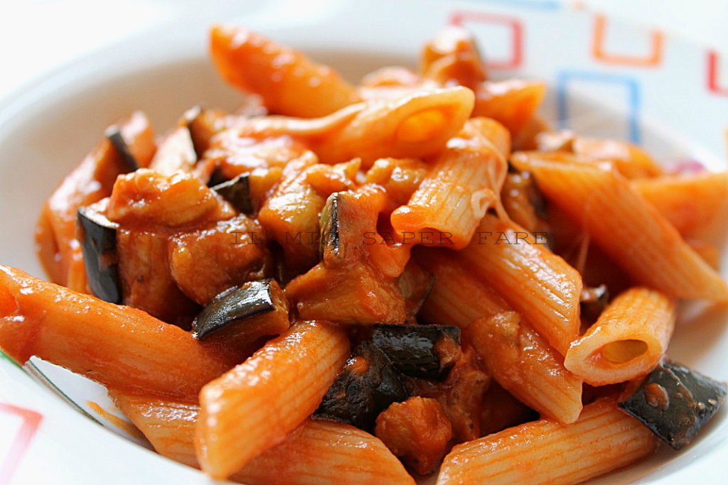 Delizie in tavola PASTA CON MELENZANE E PROVOLA