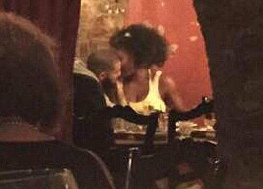 serena williams drake kissing