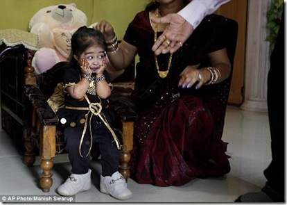 Jyoti Amge, adalah seorang gadis yang lahir di Nagpur, India pada tanggal 1...