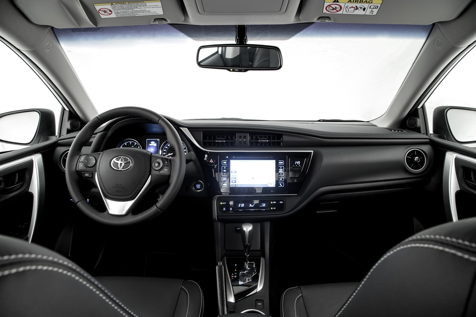 Toyota Corolla estreia linha 2019 com pequenas novidades