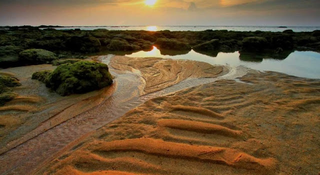 Rekomendasi 8 Pantai Terbaik Cocok Untuk Spot Foto di Kabupaten Sambas, Kalimantan Barat Rekomendasi 8 Pantai Terbaik Cocok Untuk Spot Foto di Kabupaten Sambas, Kalimantan Barat