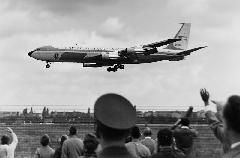 Air+Force+One+June+1963.jpg