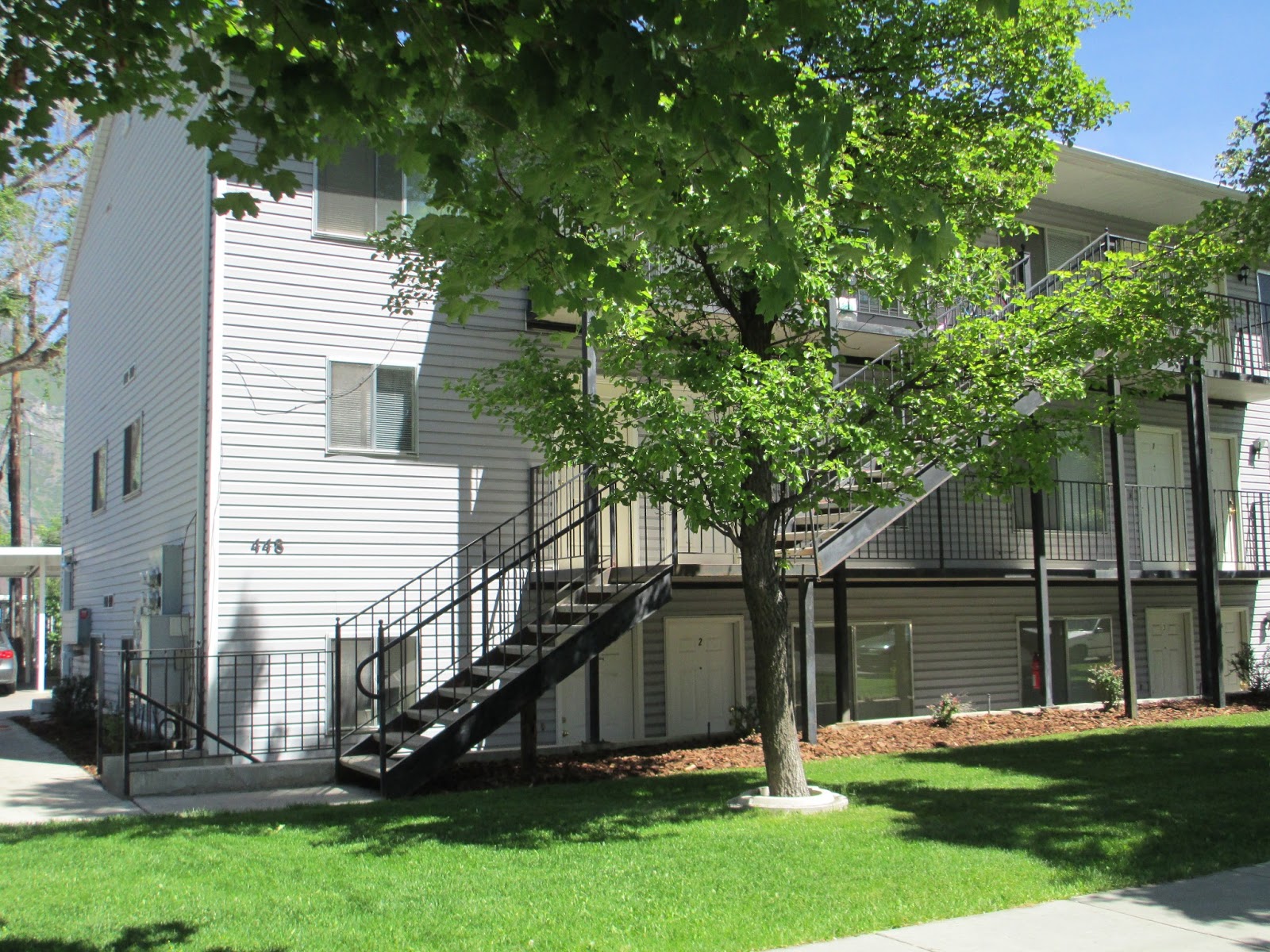 Triangle H Apartments