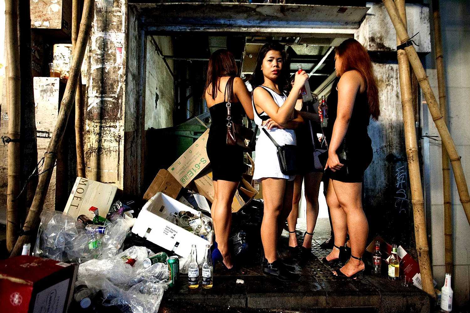Escort girls in Hong Kong
