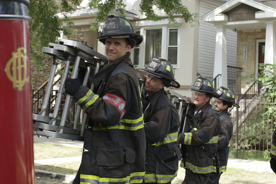 CHICAGO FIRE 2x05 'A Power Move Mossa vincente' STILLS.
