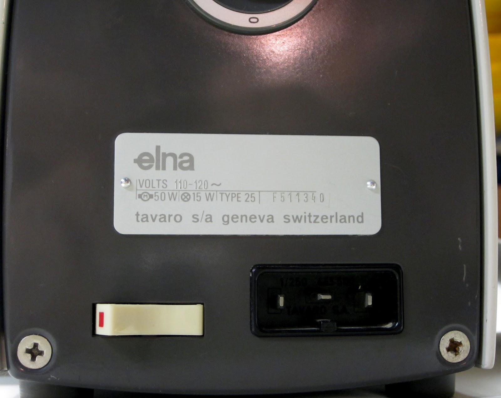 MI Vintage Sewing Machines Elna Lotus (1967)