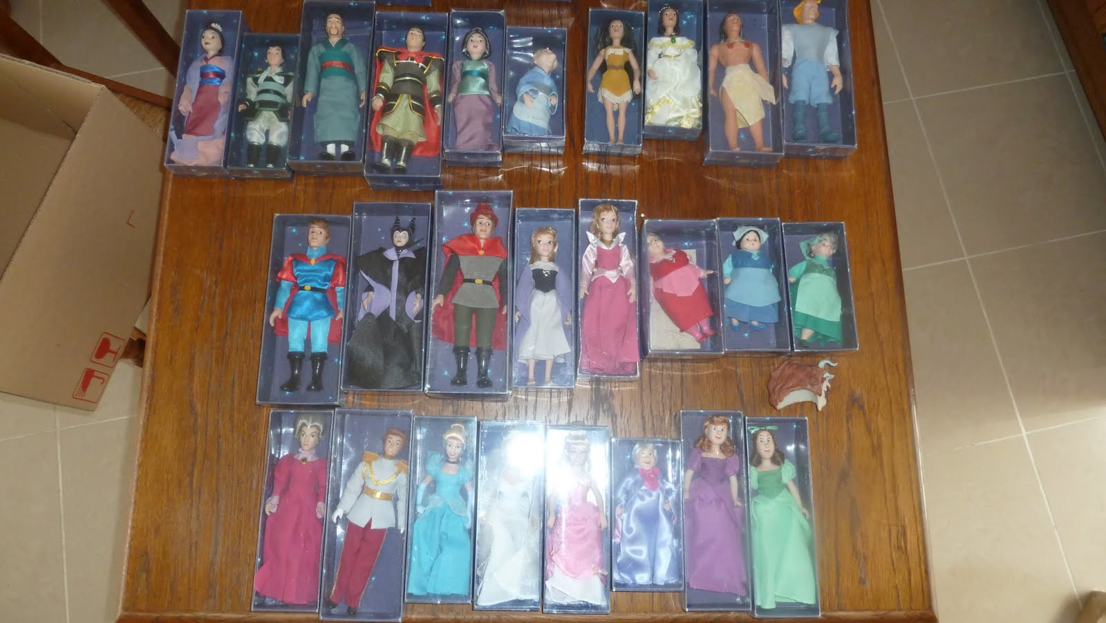 Disney, Ma passion: Ma collection de poup?�e en porcelaine disney princesse et prince ( porcelain 