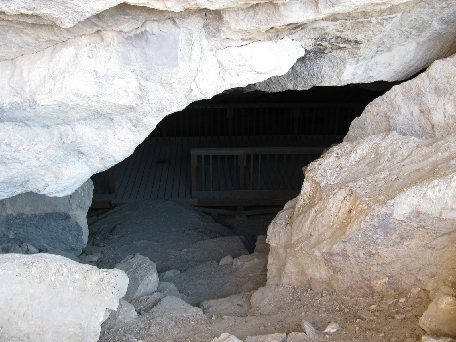 Weekend Wanderluster Lovelock Cave (Churchill County, Nevada)