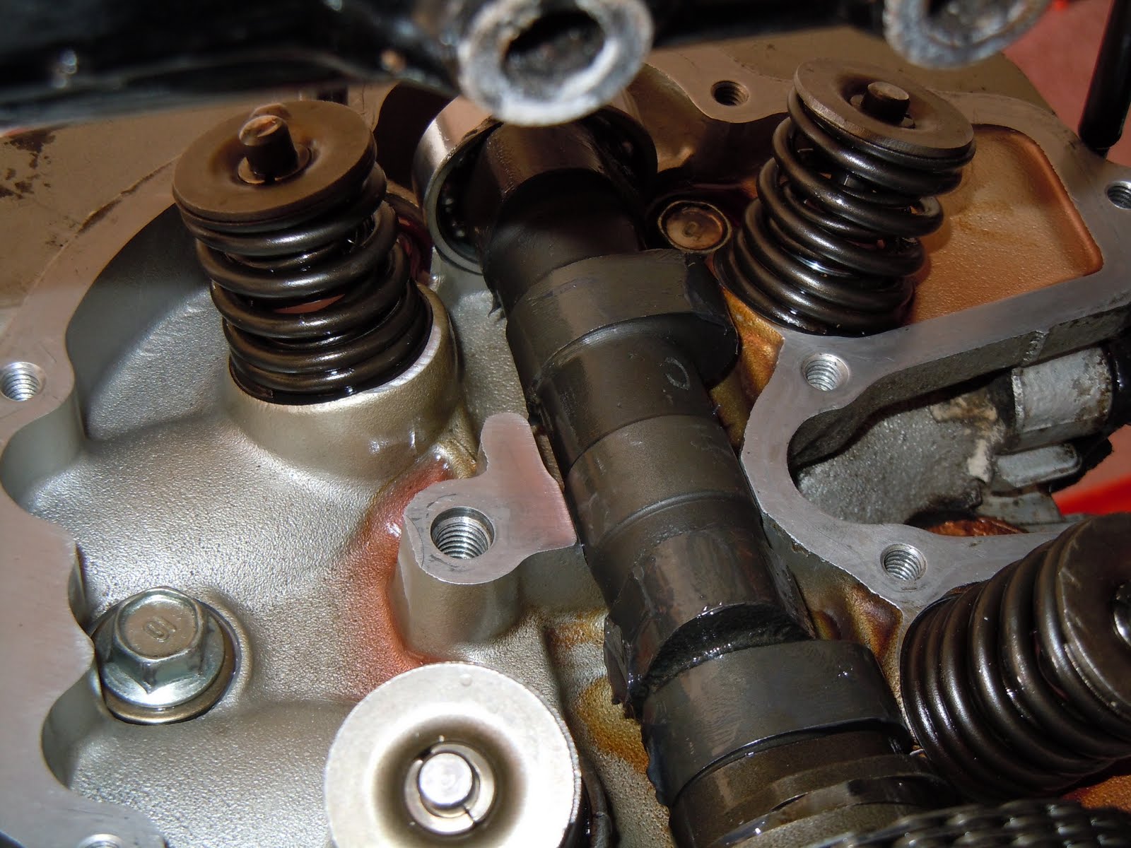 Old Bike Hack: NX650 top end rebuild