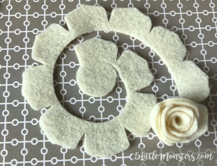 5 Little Monsters Felt Flowers with the Cricut Maker