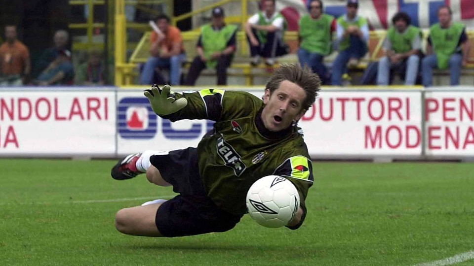 edwin-van-der-sar-juventus-1999_1np1q28avirtl1ln6i6cwc5js1.jpg