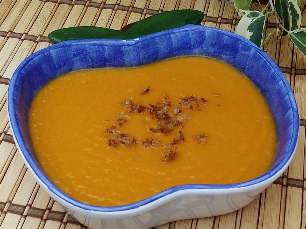 Luzmary y sus recetas caseras CREMA DE ZANAHORIAS Y PUERRO EN THERMOMIX Luzmary y sus recetas caseras CREMA DE ZANAHORIAS Y PUERRO EN THERMOMIX