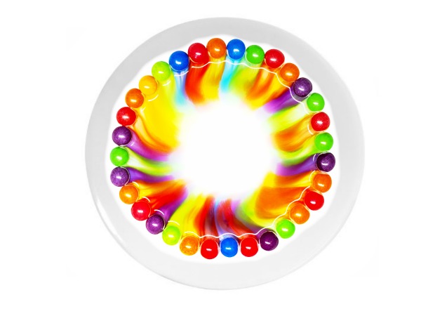 EXPERIMENT FOR KIDS: Can you make a Skittles rainbow? #skittlesrainbowexperiment #skittlesrainbow #scienceexperimentskids #scienceexperimentsforkids #rainbowactivitiespreschool