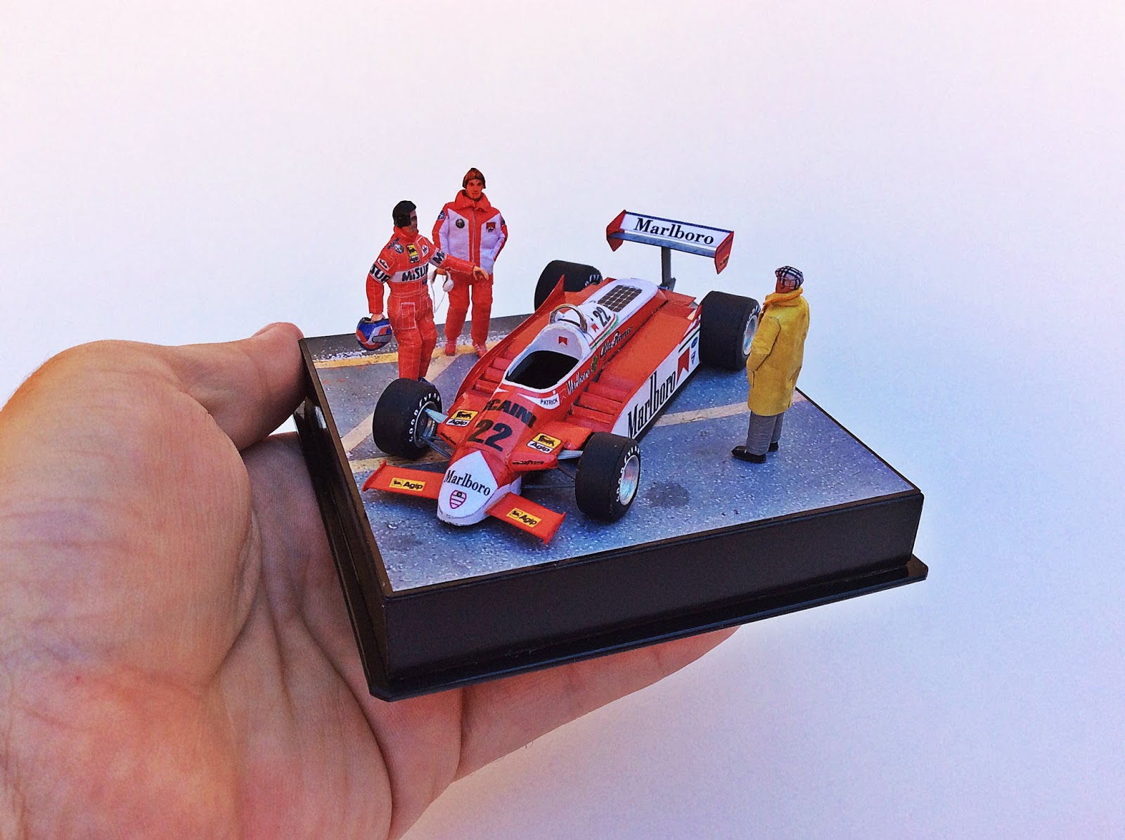 Modellino Auto Formula 1 Alfa Romeo Bruno Giacomelli 1982 - Scala 1/43 Da Collezione - Foto 5