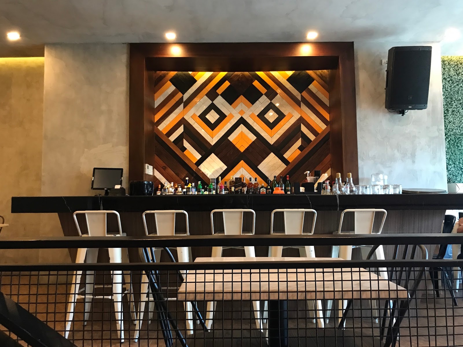 Sous Vide, Sear, and Serve Seared Restaurant & Lounge Gastronomida