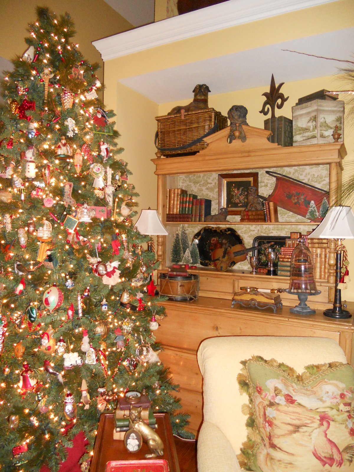 Interiors Etc. Details More Christmas Decorating