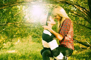 Cute Lovers in love Most Romantic Crush Shayari For Crush in Hindi Cute Lovers in love Most Romantic Crush Shayari For Crush in Hindi