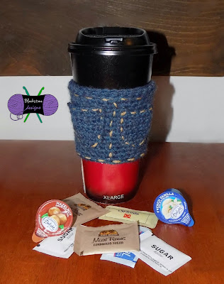 https://www.ravelry.com/patterns/library/blue-jeans-coffee-sleeve