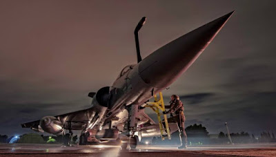 Φωτογραφία-σοκ από την ΠΑ εν μέσω φρενίτιδας τουρκικών προκλήσεων: Πύραυλοι cruise SCALP-EG φορτώθηκαν μέσα στη νύχτα σε Mirage 2000-5Mk2!  