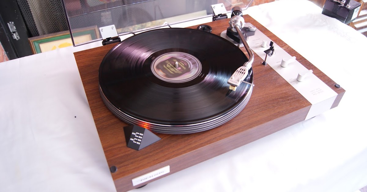 Audioless Winnipeg Group! Realistic RD8100 Turntable