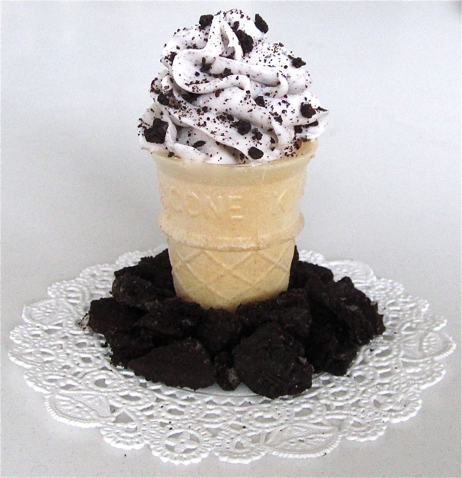 VIDEO Cupcake Ice Cream Cones - The Lindsay Ann