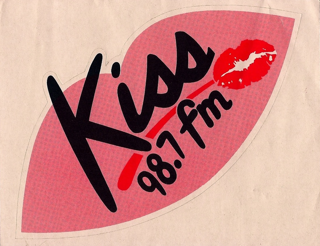 7 kiss. Стикер радио. Радио Стикеры презентация. LNCLN WRKS. All about Music.