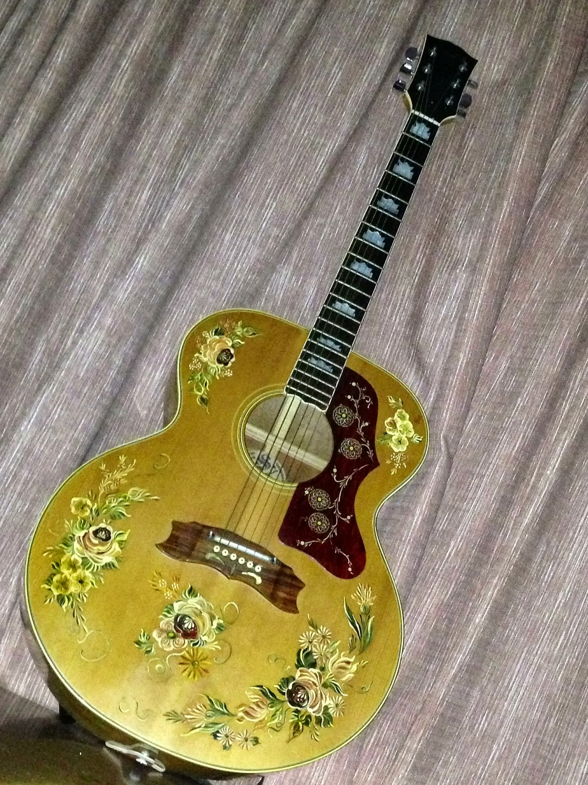 Kiso Suzuki Acoustic Guitars March 2015